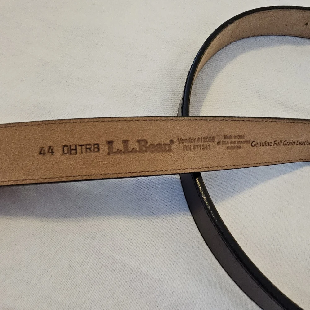 LL Bean Full Grain Leather Belt Brown Made in USA size 44 OHTR8